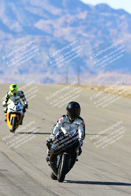 media/Jan-08-2022-SoCal Trackdays (Sat) [[1ec2777125]]/Turn 10 Backside (930am)/